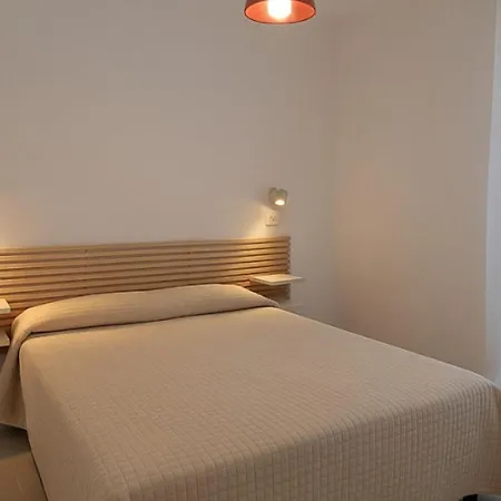 아파트 Relax On The Terrace Just 50 Meters From The